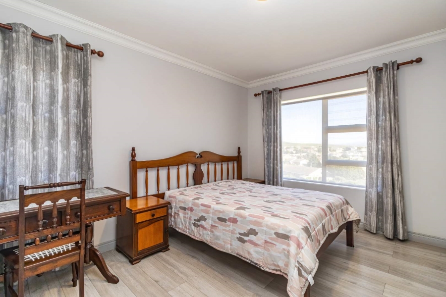 3 Bedroom Property for Sale in Hartenbos Heuwels Western Cape